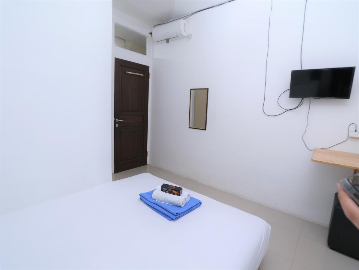 Kamar Keluarga Ungaran Hotel จาการ์ตา ภายนอก รูปภาพ