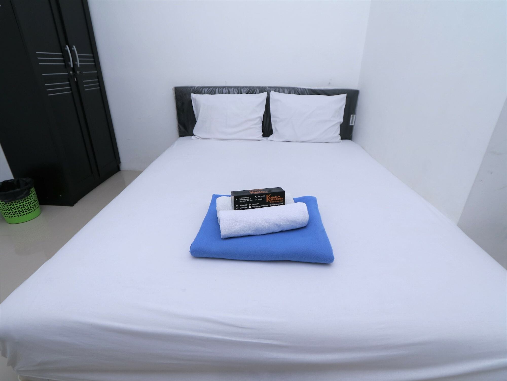 Kamar Keluarga Ungaran Hotel จาการ์ตา ภายนอก รูปภาพ